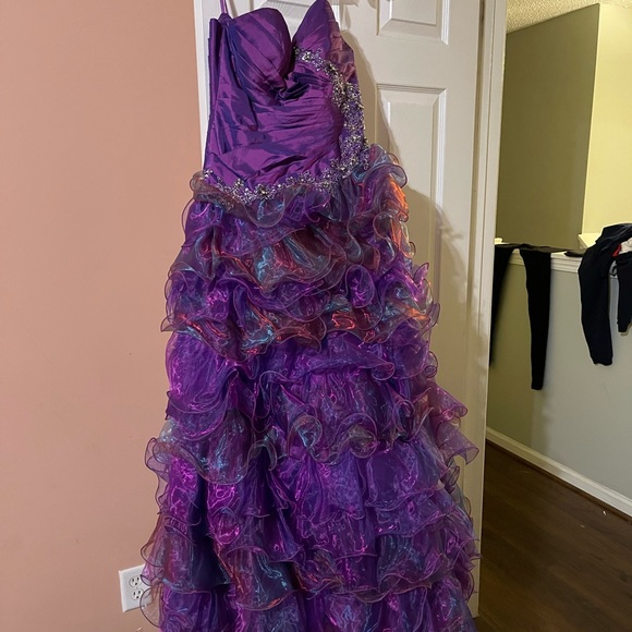 Prom Dress - Picture 2 of 4